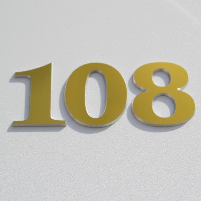 číslo na dveře – zlaté 3